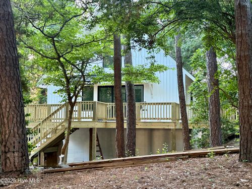 126 Willow Rd, Pine Knoll Shores, NC, 28512-6736 | Card Image