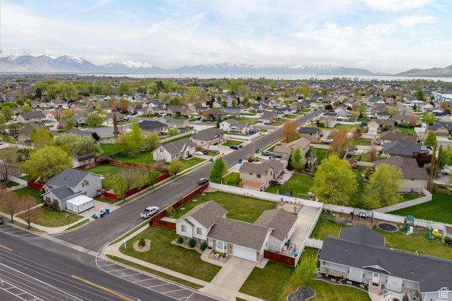 Bird's eye view with a mountain view and a residential view | Image 63