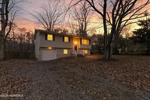 17 Walter Dr, Jackson, NJ, 08527-3419 | Card Image