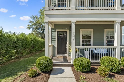 102 Duke St, Ashland City, TN, 37015-1513 | Card Image