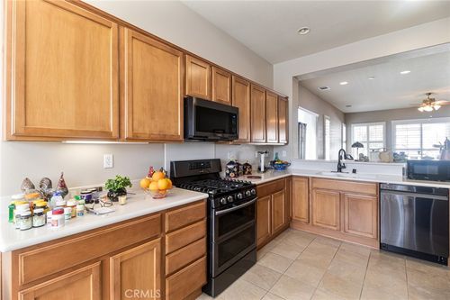 19484 Lynbrook, Apple Valley, CA, 92308 | Card Image