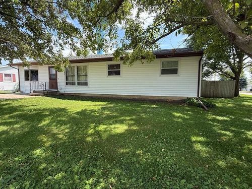 202 Nelson Ct, Caledonia, MN, 55921-1050 | Card Image