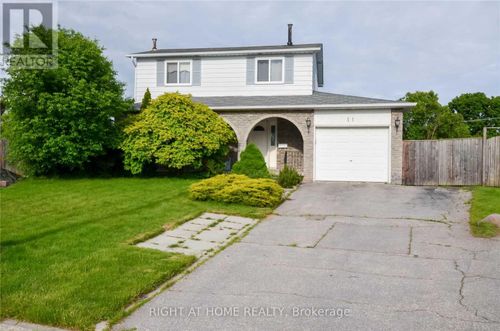 11 Kinnison Court, Ajax (South East), ON, L1S1K5 | Card Image
