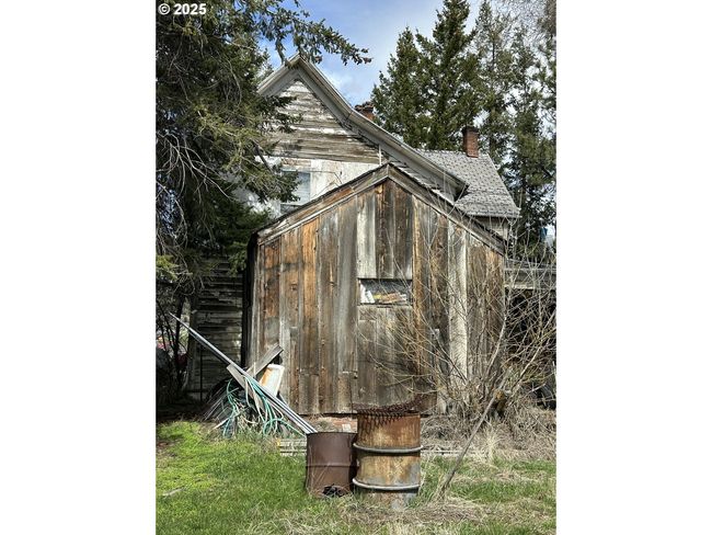 404 Second St, House other with 3 bedrooms, 2 bathrooms and null parking in Fossil OR | Image 5