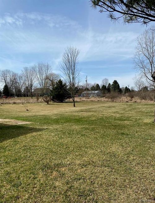 12422 Cork Rd, Morrice, MI, 48857-9612 | Card Image