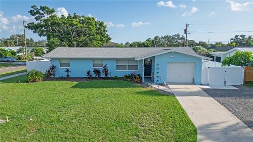 13702 Martinique Dr, SEMINOLE, FL, 33776-1308 | Card Image