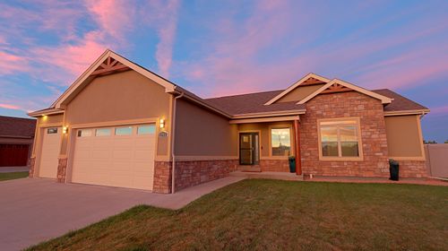2793 Croydon Dr, Casper, WY, 82609-3856 | Card Image