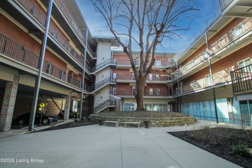 300-2011 Frankfort Ave, Louisville, KY, 40206-2081 | Card Image