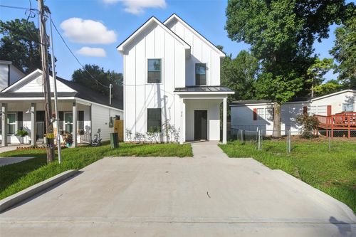 914 Timberglen Ct, Montgomery, TX, 77316-2970 | Card Image