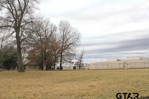 124 S Palomita Cir, Athens, TX, 75751 | Card Image