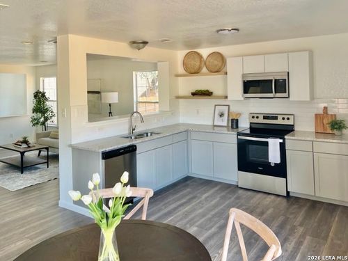 11647 Liberty Fld, San Antonio, TX, 78254-5760 | Card Image