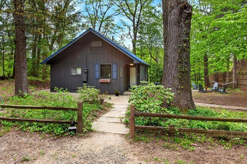 3109 Riverbend Trl, Fennville, MI, 49408-8472 | Card Image