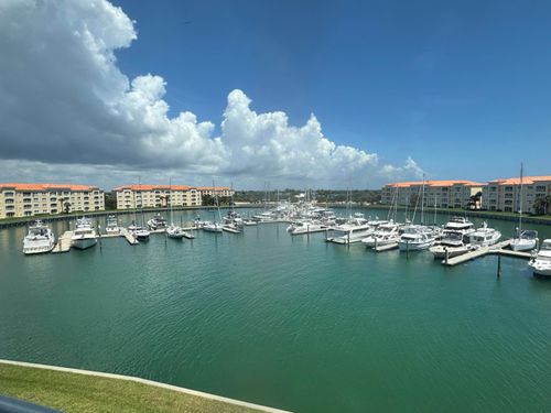 ph05-15 Harbour Isle Dr W, Fort Pierce, FL, 34949-2767 | Card Image