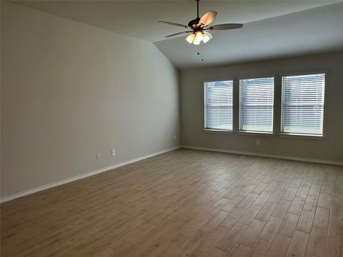 2009 Sesaro Dr, Aubrey, TX, 76227-6310 | Card Image