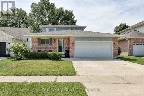 44 Moulton Crt, Ingersoll, ON, N5C4C4 | Card Image