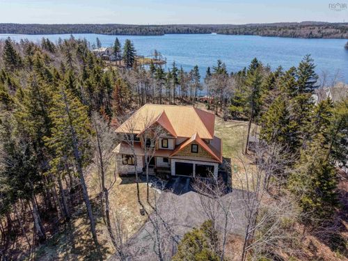 460 Mccabe Lake Dr, Middle Sackville, NS, B4E0N6 | Card Image