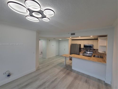812-3500 Coral Way, Miami, FL, 33145 | Card Image
