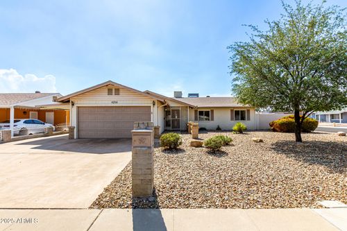 4250 N 77th Ave, Phoenix, AZ, 85033-3005 | Card Image