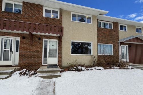 27-441 Switzer Dr, Hinton, AB, T7V1Z7 | Card Image