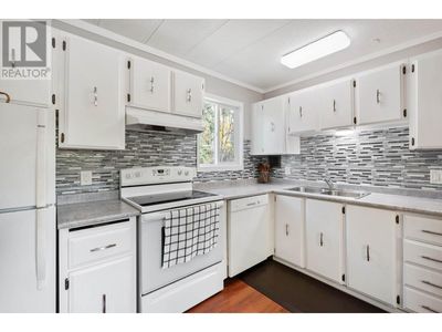 265 Jenkins Rd, House other with 2 bedrooms, 1 bathrooms and null parking in Clearwater BC | Image 3