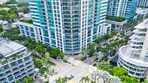 h2304-3301 Ne 1st Ave, Miami, FL, 33137-4168 | Card Image