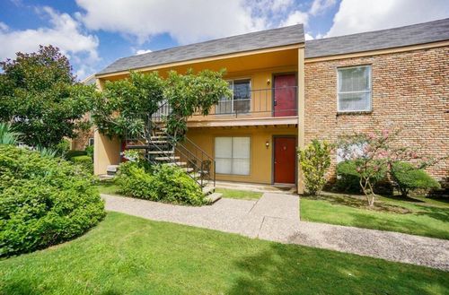 apt-36-3303 W Greenridge Dr, Houston, TX, 77057-6665 | Card Image