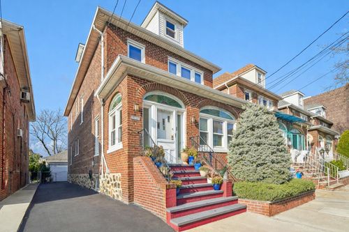 8519 1st Ave, North Bergen, NJ, 07047-5114 | Card Image
