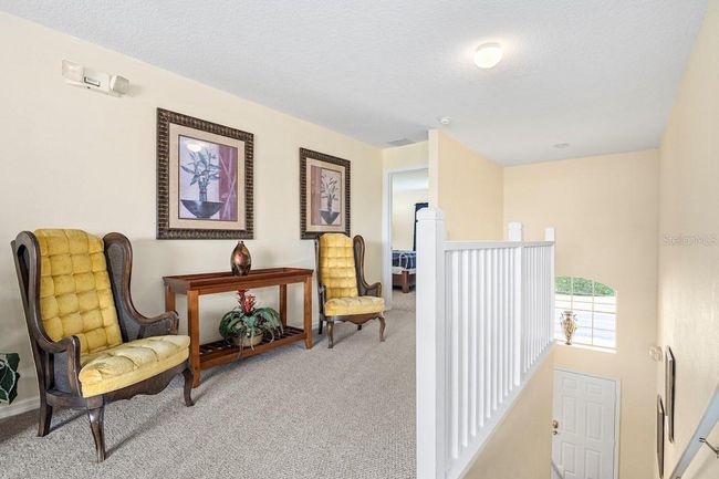 Upstairs sitting area | Image 29