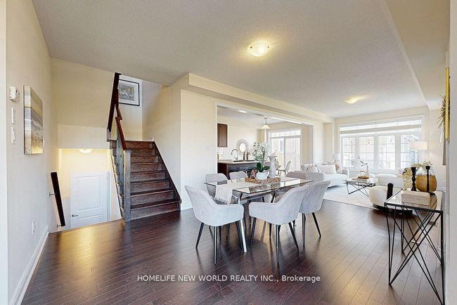 28 Av Horizon, House attached with 4 bedrooms, 3 bathrooms and 4 parking in Millbrook ON | Image 4