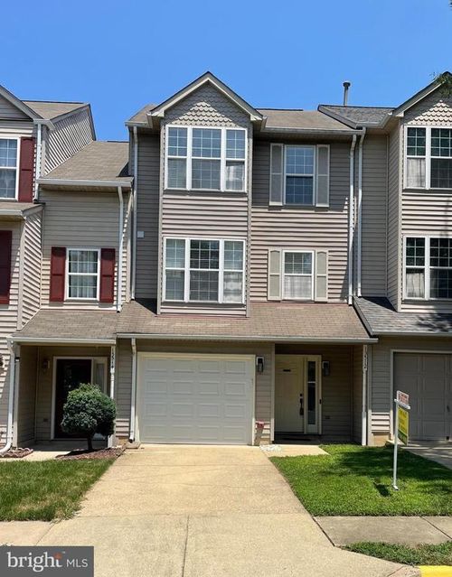 13512 Darter Ct, CLIFTON, VA, 20124-0937 | Card Image