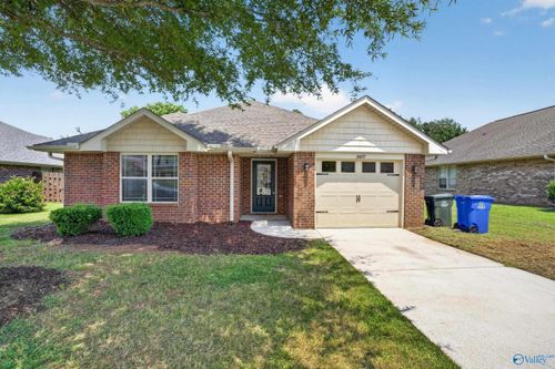 24697 Rolling Vista Dr, Athens, AL, 35613-1508 | Card Image
