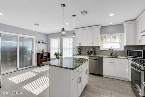 2 Liberta Dr, Toms River, NJ, 08757-3911 | Card Image