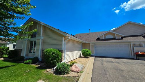 9136 Windsor Terrace, Brooklyn Park, MN, 55443 | Card Image