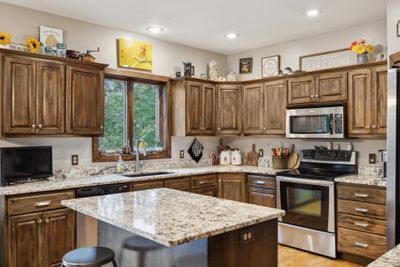 9414 Beverly Drive, House other with 5 bedrooms, 2 bathrooms and null parking in Breezy Point MN | Image 3