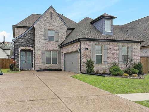 560 Tucker View Dr, Cordova, TN, 38018-6647 | Card Image