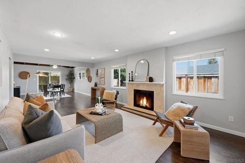 7961 Beaver Lake, San Diego, CA, 92119 | Card Image