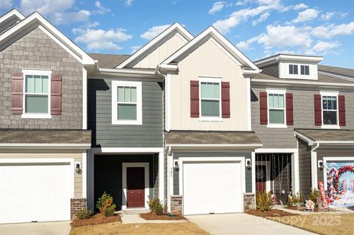 781 Earhart St, Concord, NC, 28027-8811 | Card Image