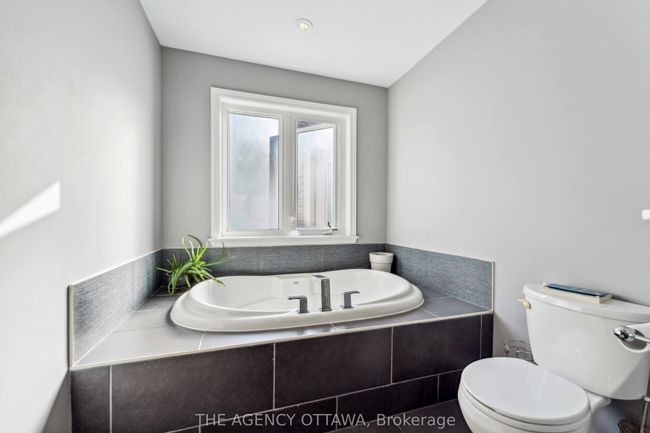 626 White Alder Ave, House other with 4 bedrooms, 4 bathrooms and 4 parking in Gloucester ON | Image 18