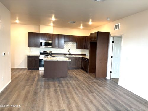 135-1650 E Ponderosa Pkwy, Flagstaff, AZ, 86001-0042 | Card Image