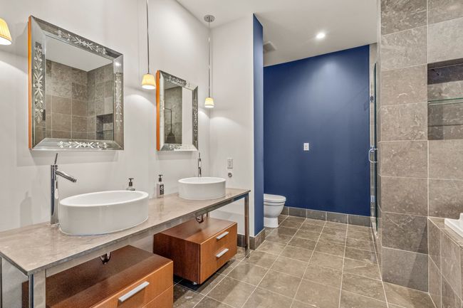 APT-1702 - 2200 Victory Ave, Condo with 2 bedrooms, 2 bathrooms and null parking in Dallas TX | Image 19