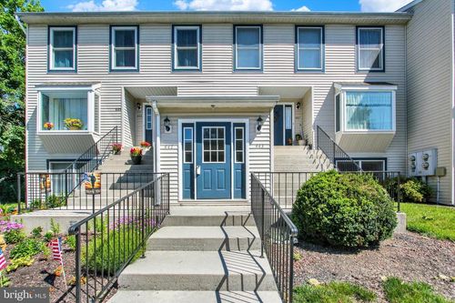 443 Springbrook Ct, Hanover, PA, 17331-2746 | Card Image