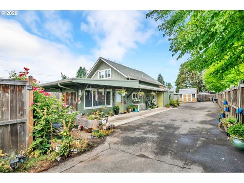 193 Santa Clara Ave, Eugene, OR, 97404-2078 | Card Image