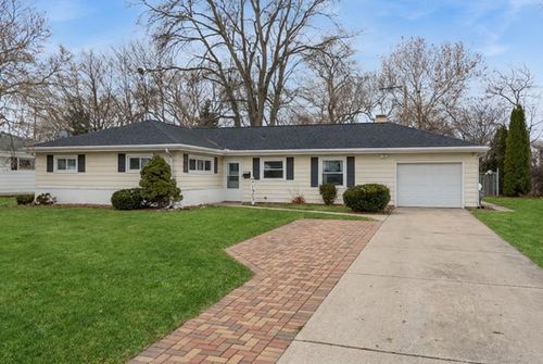 1902 Washington St, Wheaton, IL, 60187-3267 | Card Image