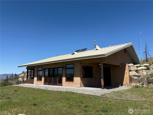 70 Vennlig Vei Rd, Okanogan, WA, 98840-6101 | Card Image