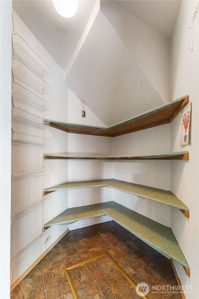 Pantry | Image 20