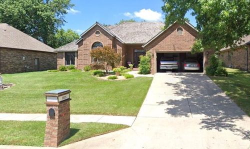 2025 E Briar St, Springfield, MO, 65804-7512 | Card Image