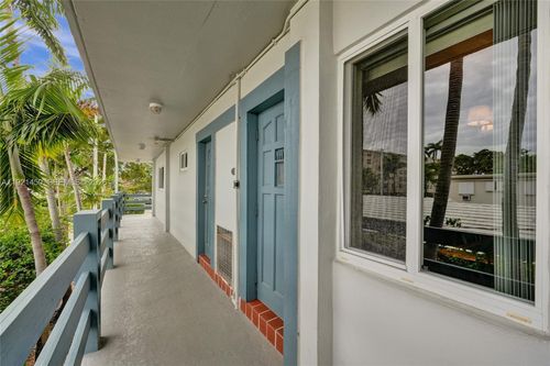 208-1535 Se 15th St, Fort Lauderdale, FL, 33316-2707 | Card Image