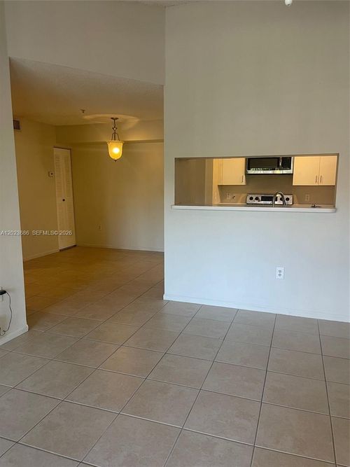 207-2091 Renaissance Blvd, Miramar, FL, 33025-5684 | Card Image