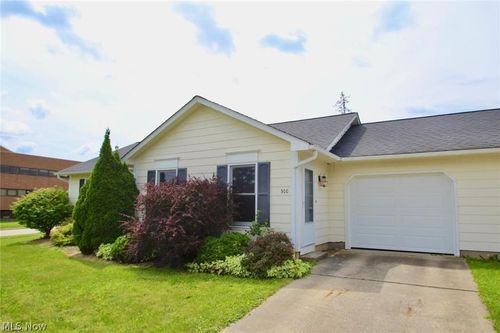 300 Northland Dr, Medina, OH, 44256-1429 | Card Image