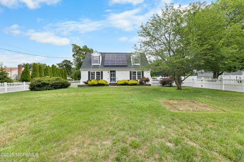 12 Liberty St, Old Bridge, NJ, 08857-3431 | Card Image